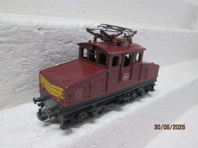 HO SCALE - LIMA - SAR - ES ELECTRIC LOCOMOTIVE - BOXED