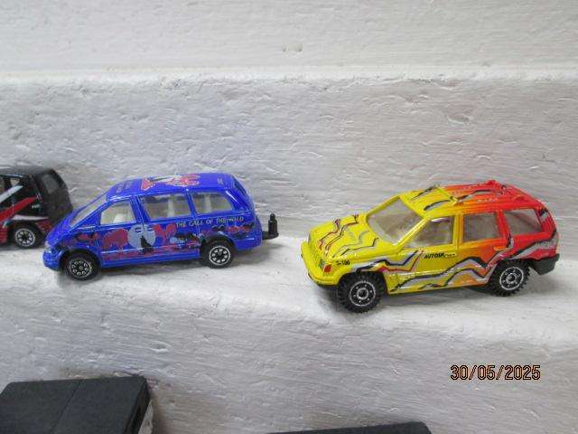 DIE CAST - VARIOUS MODELS- X7
