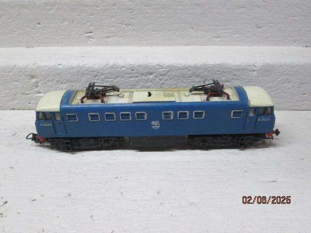 OO SCALE - BR BLUE ELECTRIC LOCOMOTIVE