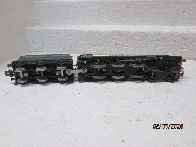 OO SCALE - HORNBY DUBLO - BR - STEAM LOCOMOTIVE - BRISTOL CASTLE - 2-RAIL