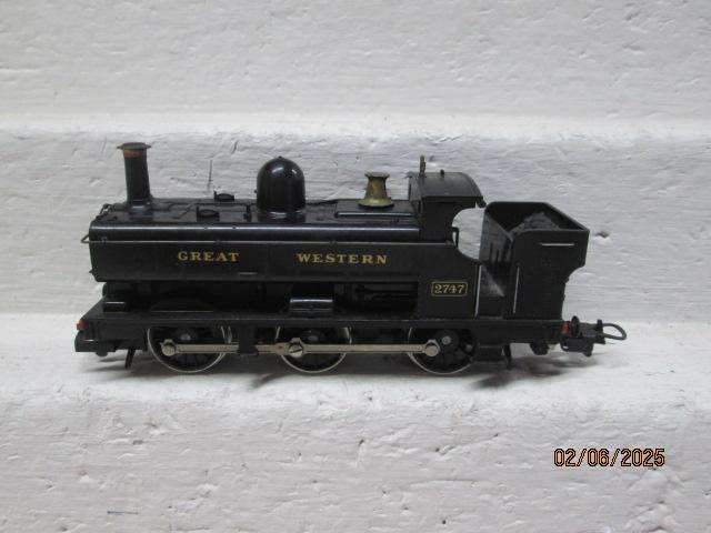 OO SCALE - HORNBY - 0-6-0 GREAT WESTERN STEAM LOCOMOTIVE