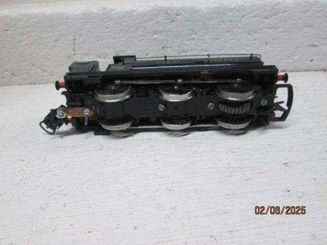 OO SCALE - HORNBY - 0-6-0 GREAT WESTERN STEAM LOCOMOTIVE