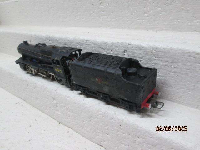 OO SCALE - HORNBY DUBLO - 2-8-0 BR - STEAM LOCOMOTIVE - 2-RAIL