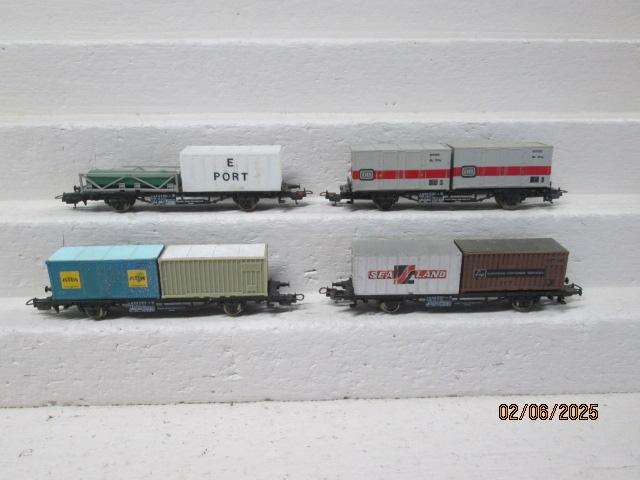 HO SCALE - LIMA - X4 CONTAINER FLATCAR WAGONS