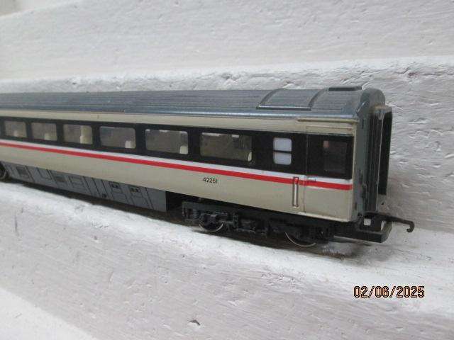 OO SCALE - HORNBY- INTERCITY 125 PASSENGER COACH