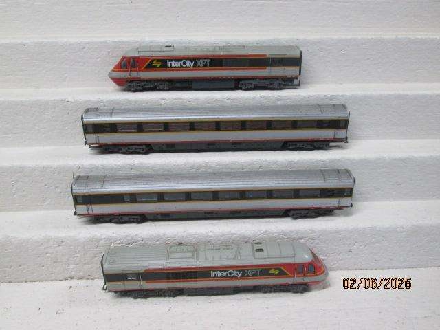 OO SCALE - LIMA - INTERCITY - XPT SUBURBAN SET