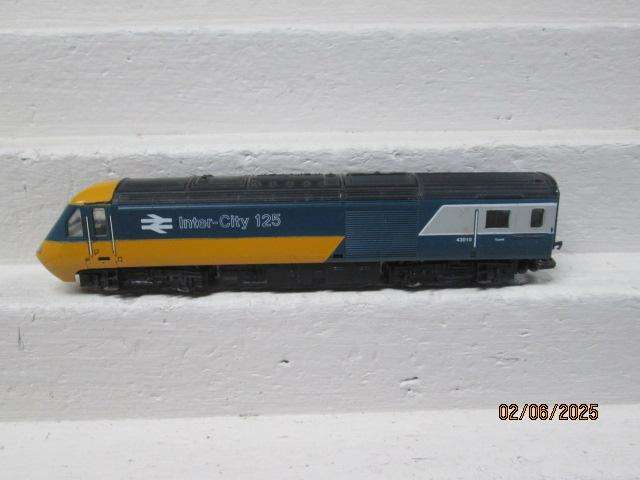 OO SCALE - HORNBY - INTERCITY - 125 POWERED LOCOMOTIVE
