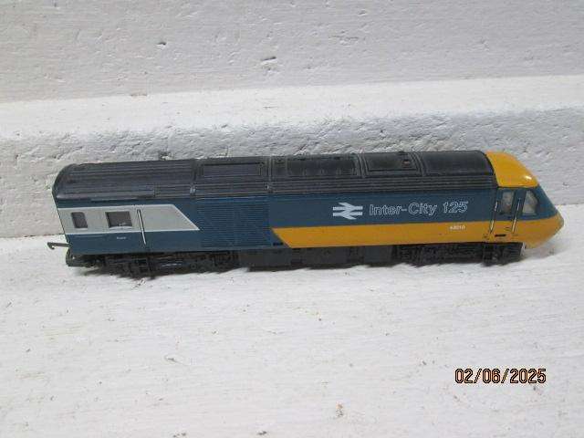 OO SCALE - HORNBY - INTERCITY - 125 POWERED LOCOMOTIVE
