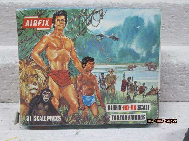 HO / OO SCALE - AIRFIX - TARZIN FIGURINES + SOME ANIMALS