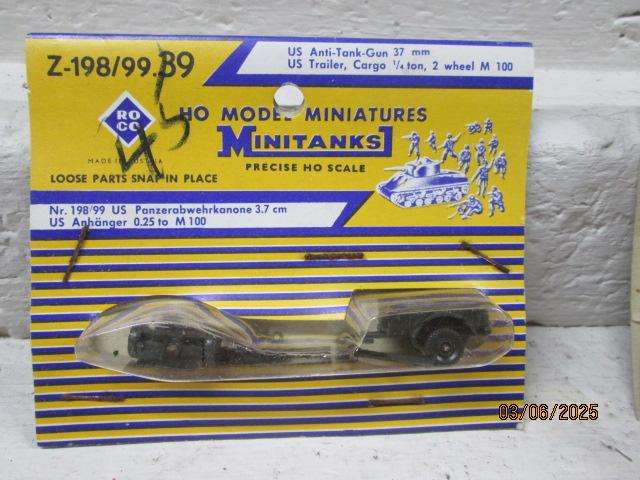HO SCALE - ROCO -  MILITARY VEHICLES - X4
