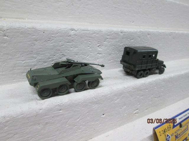 HO SCALE - ROCO -  MILITARY VEHICLES - X4