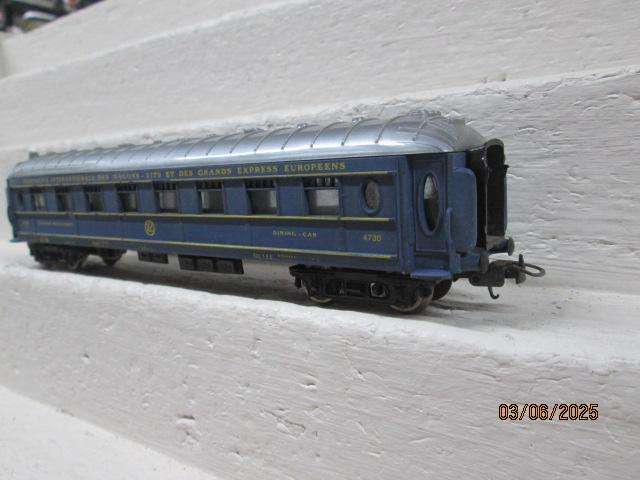 HO SCALE - LIMA - ORIENT EXPRESS - DINING CAR COACH