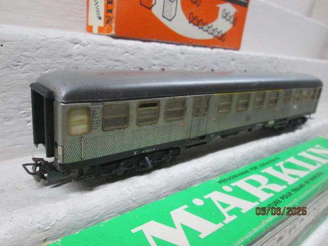 HO SCALE - MARKLIN - SILVER DB COACH - BOXED - WITH EXTRA INTERNAL DETAIL