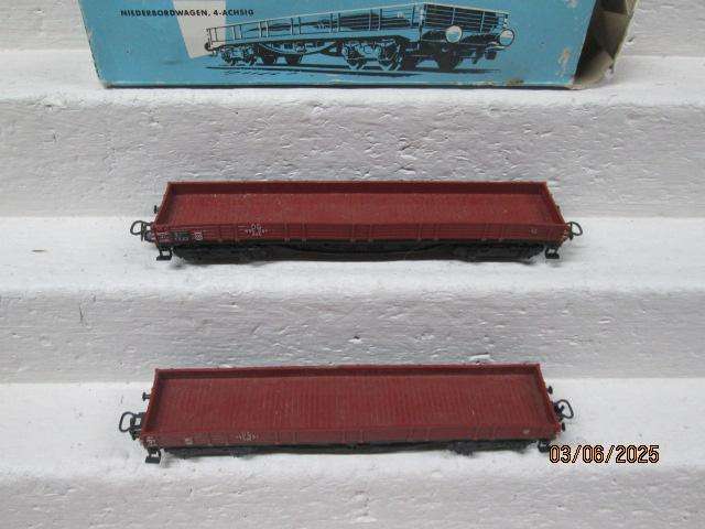HO SCALE - MARKLIN - X2 LONG OPEN GOODS WAGONS