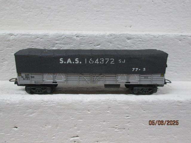 HO SCALE - LIMA - SAR - SILVER OZ BOX CAR WAGON WITH TARP