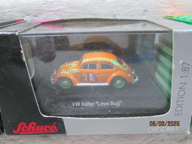 HO SCALE - VARIOUS BEETLES - X4 - BOXED