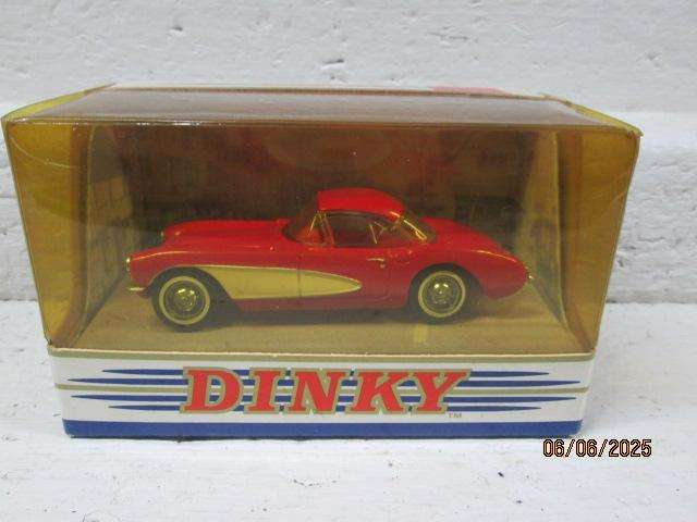 DIE CAST - MATCHBOX - DINKY - 1956 CHEVROLET CORVETT - BOXED