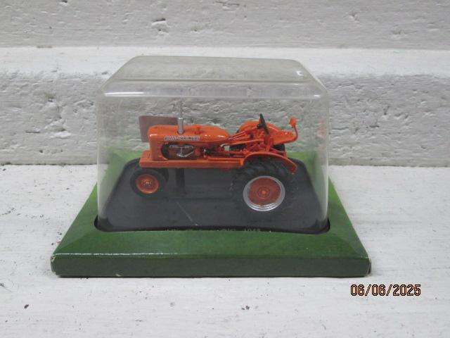 DIE CAST - ALLIS-CHALMERS WC-1945 TRACTOR - BOXED