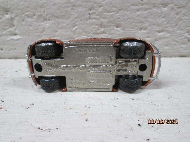 DIE CAST - MAISTO - VW BEETLE