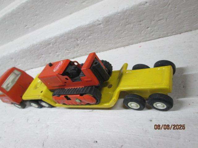 DIE CAST - TONKA - TRUCK & TRAILER WITH BULLDOZER
