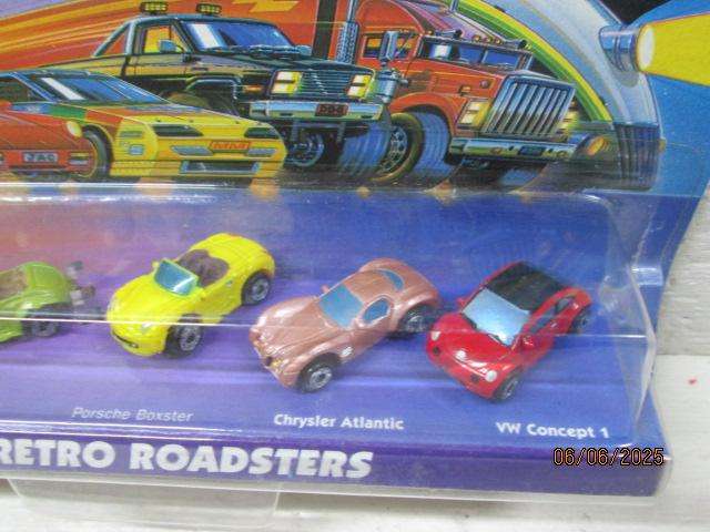 DIE CAST - MICRO-MACHINES - X5 RETRO ROADSTERS - BOXED