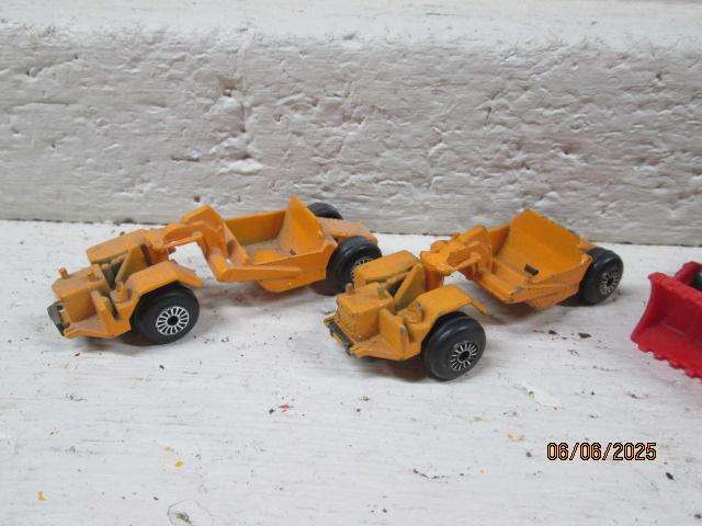 HO / OO SCALE - CONSTRUCTION VEHICLES - X4