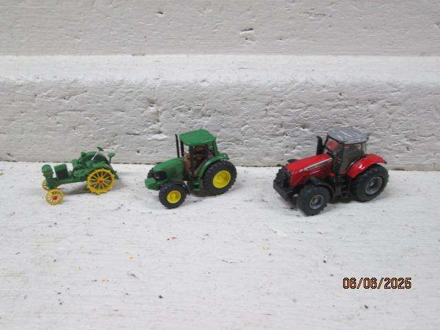 HO SCALE - VARIOUS TRACTORS - X3