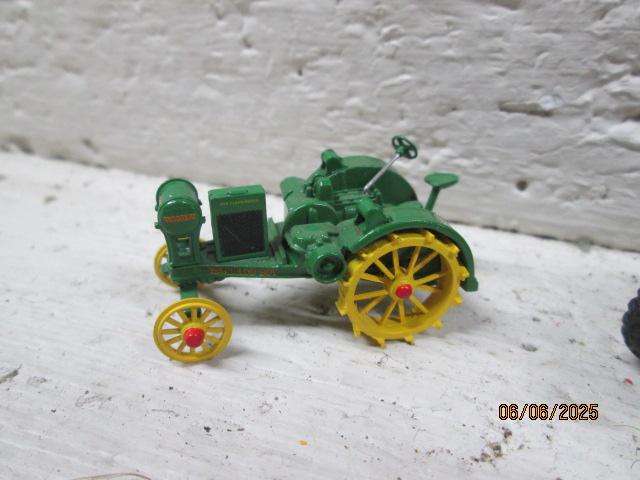 HO SCALE - VARIOUS TRACTORS - X3