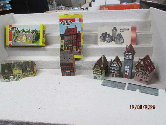 HO SCALE - HELJAN + FALLER -  VARIOUS BUILDINGS & HOUSES -X6- BOXED