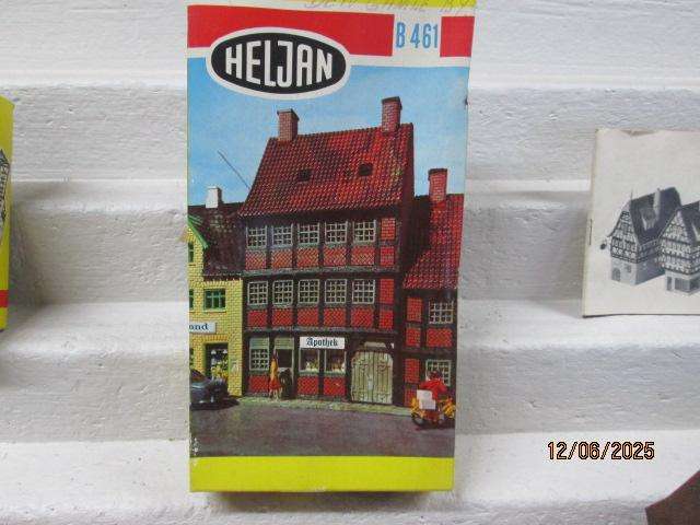 HO SCALE - HELJAN + FALLER -  VARIOUS BUILDINGS & HOUSES -X6- BOXED