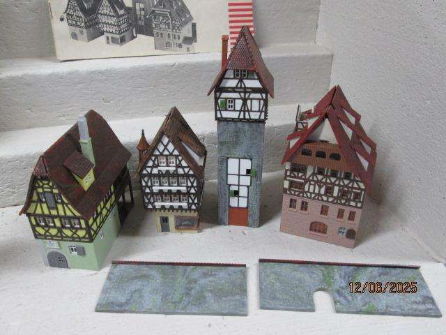 HO SCALE - HELJAN + FALLER -  VARIOUS BUILDINGS & HOUSES -X6- BOXED