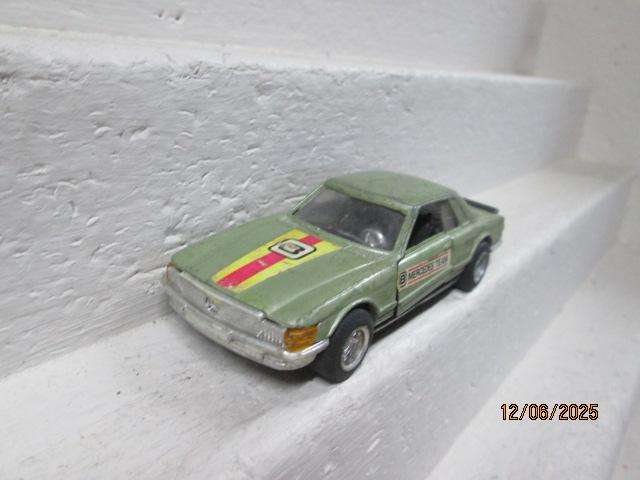 DIE CAST - MERCEDES BENZ 500SLC
