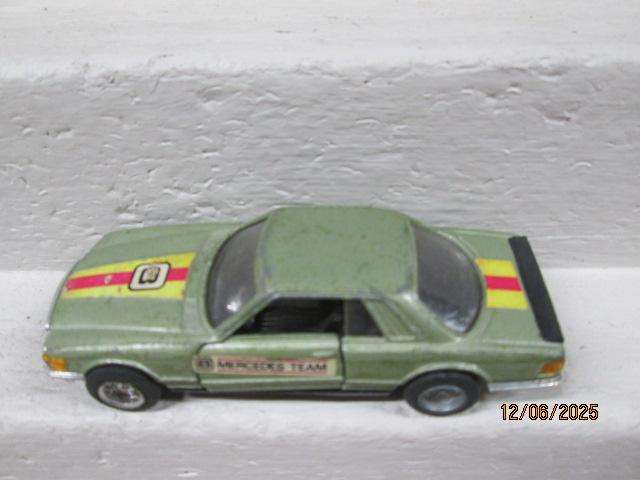 DIE CAST - MERCEDES BENZ 500SLC