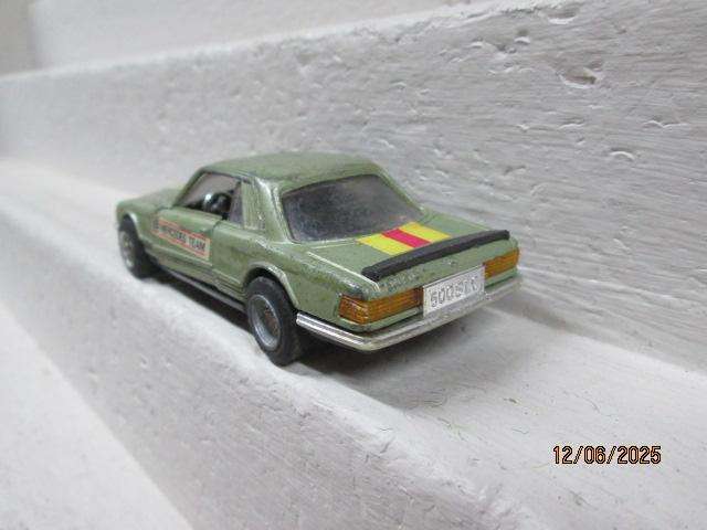 DIE CAST - MERCEDES BENZ 500SLC