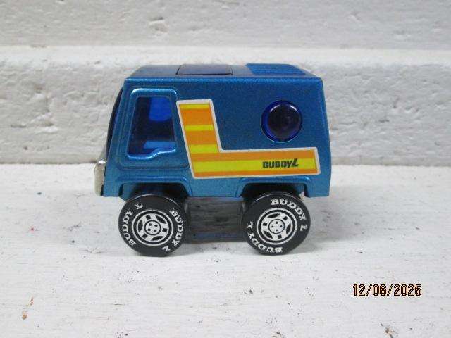 DIE CAST - BUDDY-L BLUE VAN