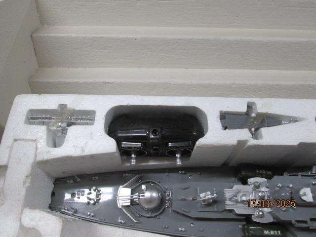 RADIO CONTROL - DESTOYER - MILITARY SHIP - BOXED