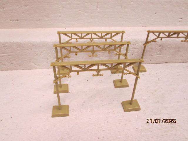 HO / OO SCALE - STATIC RAIL ROBOTS - + OVERHEAD GANTRY