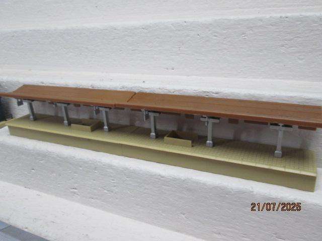 HO / OO SCALE - ENTRY LEVEL RAILWAY ACCESSORIES