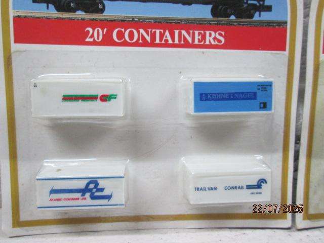 N SCALE - MODEL POWER - 20 FOOT CONTAINERS - X8 - BOXED