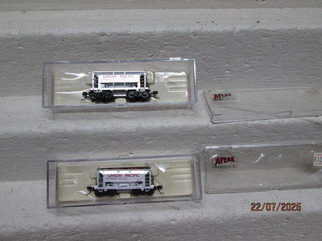 N SCALE - ATLAS - 70 TON ORE CAR WAGONS - X2 - BOXED