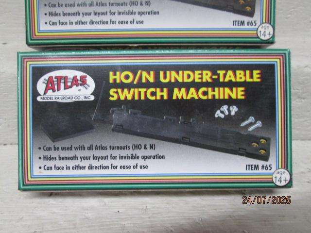 HO / N SCALE - ATLAS - UNDERTABLE SWITCH MACHINE - X3 - BOXED
