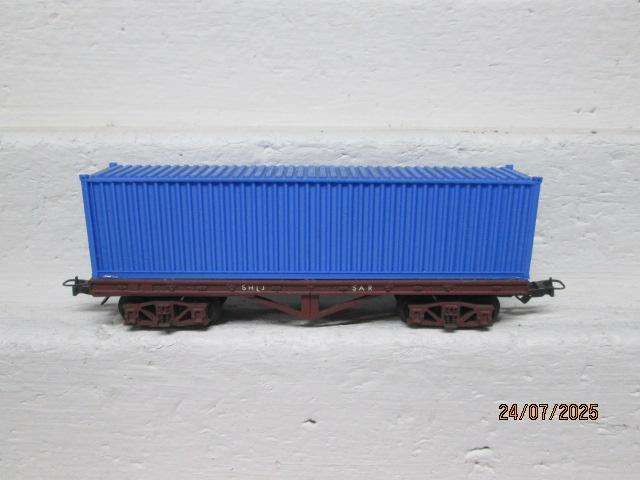 HO SCALE - SAR - FLAT CAR WITH CONTAINER LOAD