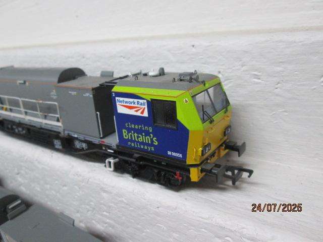 OO SCALE - BACHMANN NETWORK RAIL MPV POWER AND DUMMY UNIT - BOXED