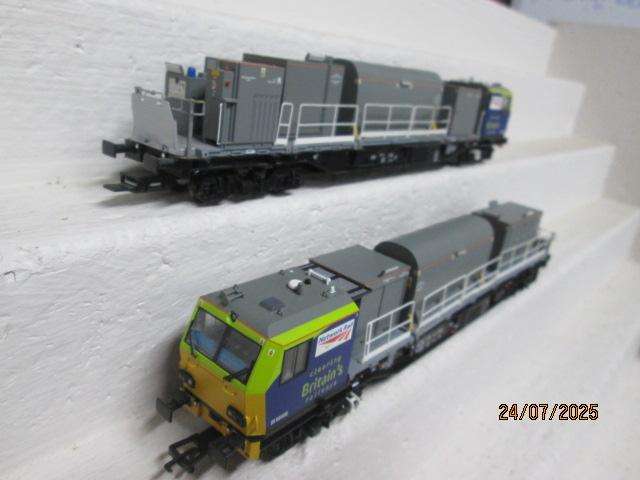 OO SCALE - BACHMANN NETWORK RAIL MPV POWER AND DUMMY UNIT - BOXED