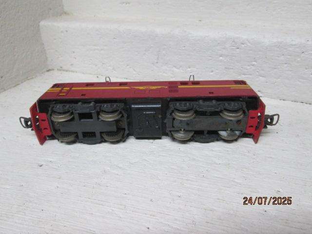 HO SCALE - LIMA - SAR - RED 5E ELECTRIC LOCOMOTIVE