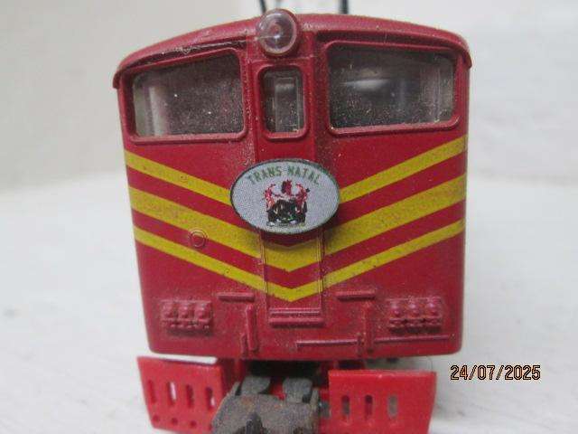 HO SCALE - LIMA - SAR - RED 5E ELECTRIC LOCOMOTIVE