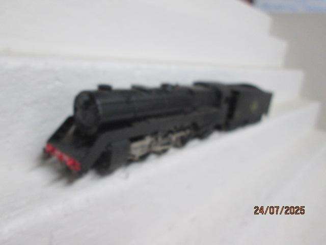 HO SCALE - LIMA - SAR - 4-6-2 STEAM LOCOMOTIVE - BOXED