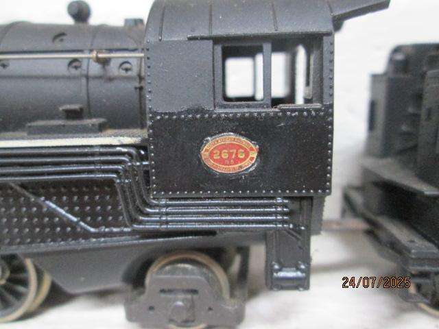 HO SCALE - LIMA - SAR - 2-8-2 STEAM LOCOMOTIVE