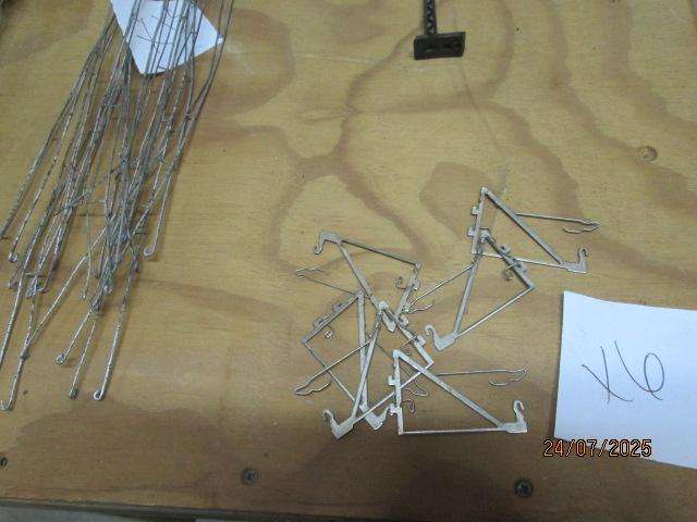 HO SCALE - LARGE AMOUNT OF OVERHEAD AND MAST POLES
