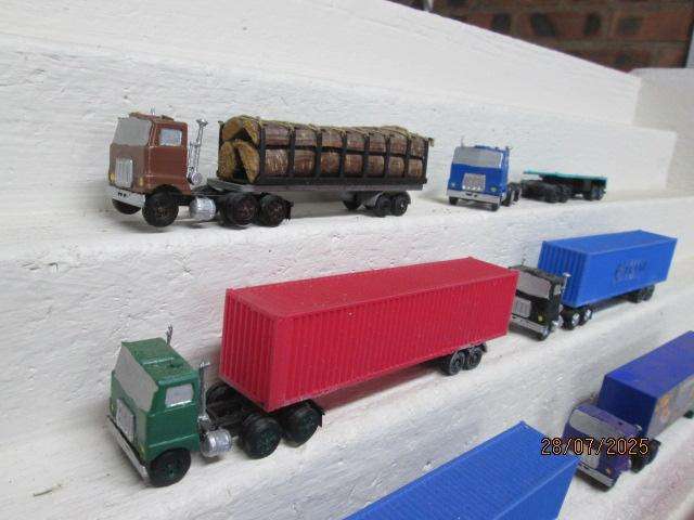 HO SCALE - ROAD TRUCKS - X8 (3D PRINTED)